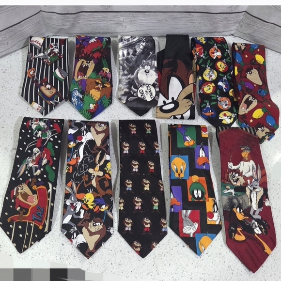 Looney Tunes Character Necktie